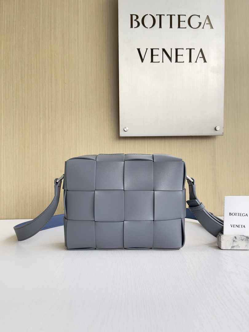 Bottega Veneta Cassette Camera Bag 730027 Gray Calfskin