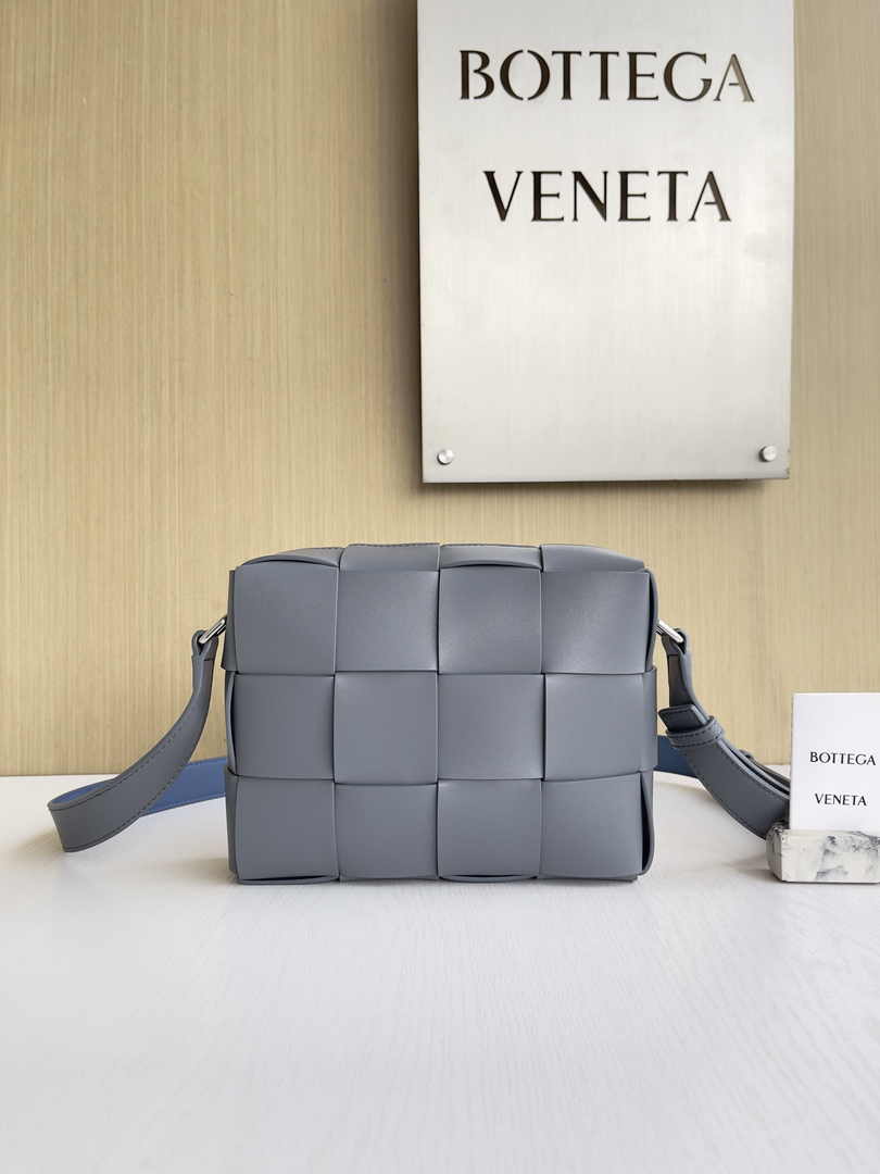 Bottega Veneta Cassette Camera Bag 730027 Gray Calfskin