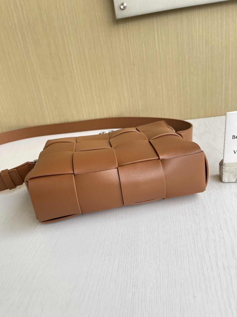 Bottega Veneta Cassette Camera Bag 730027 Calfskin Brown