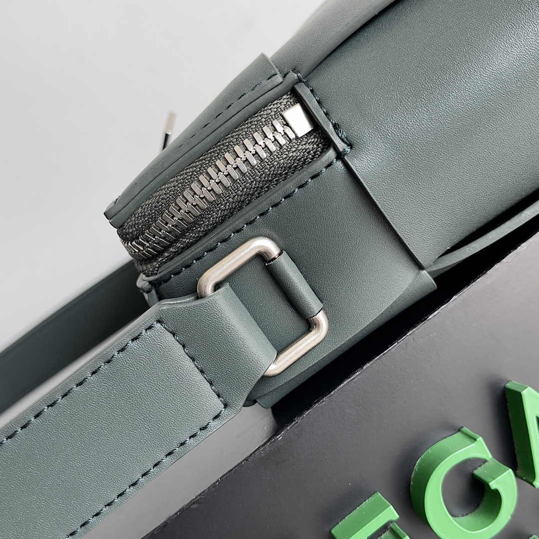 Bottega Veneta Cassette Camera Bag 730027 Dark Green Calfskin