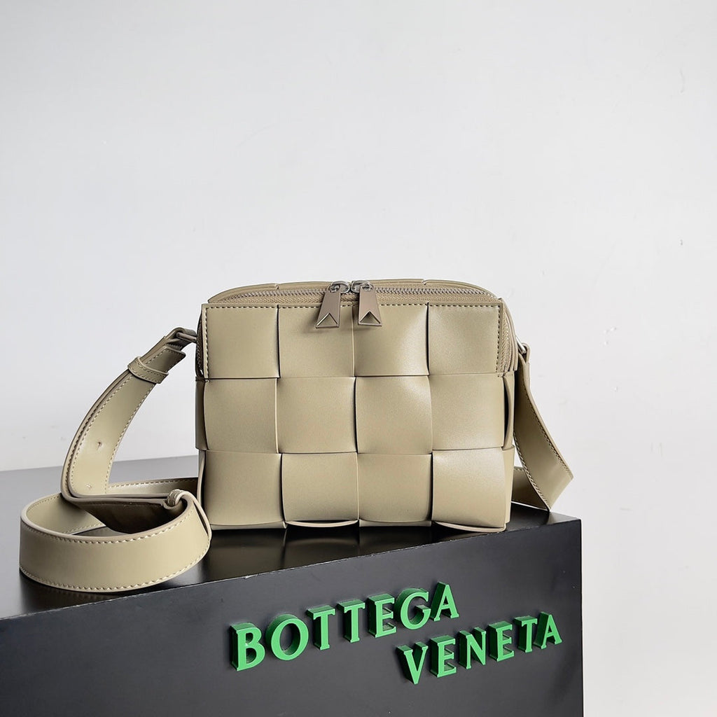 Bottega Veneta Cassette Camera Bag 730027 Calfskin Apricot