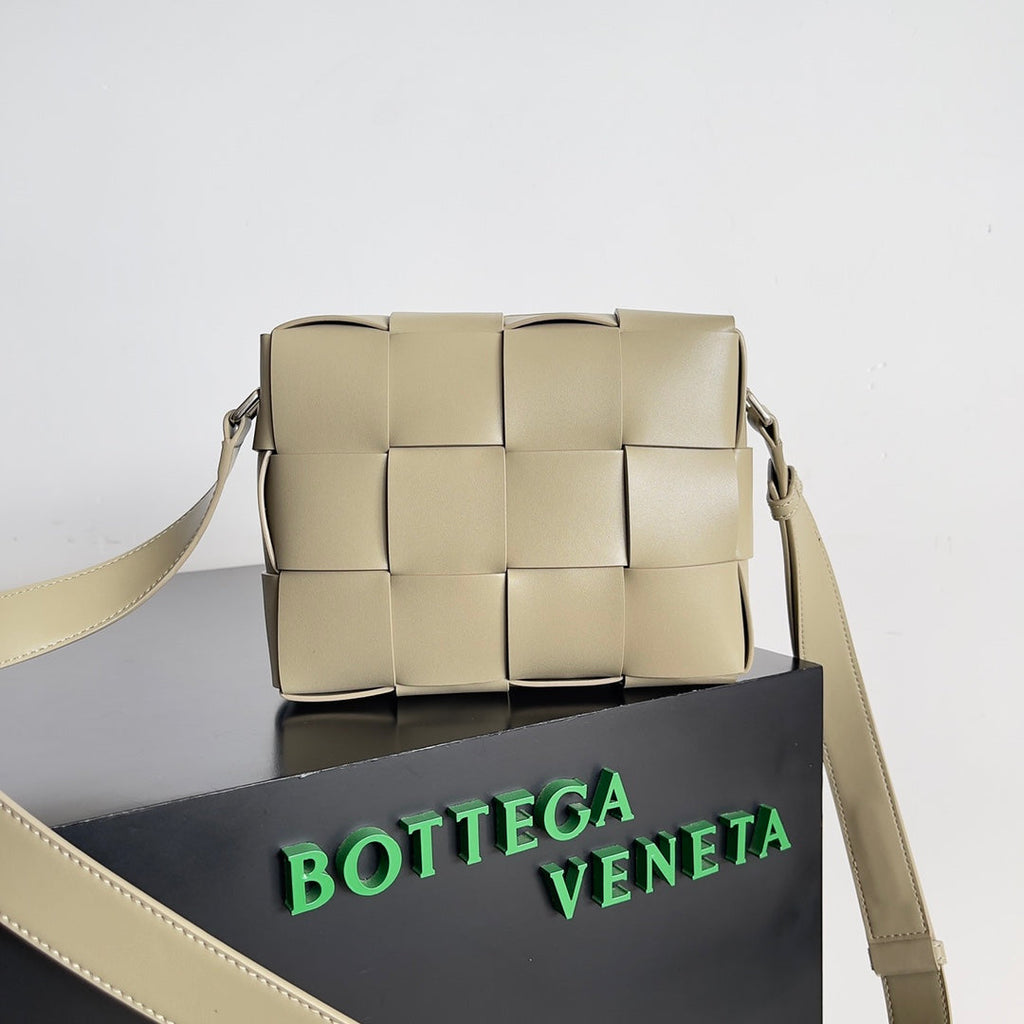 Bottega Veneta Cassette Camera Bag 730027 Calfskin Apricot