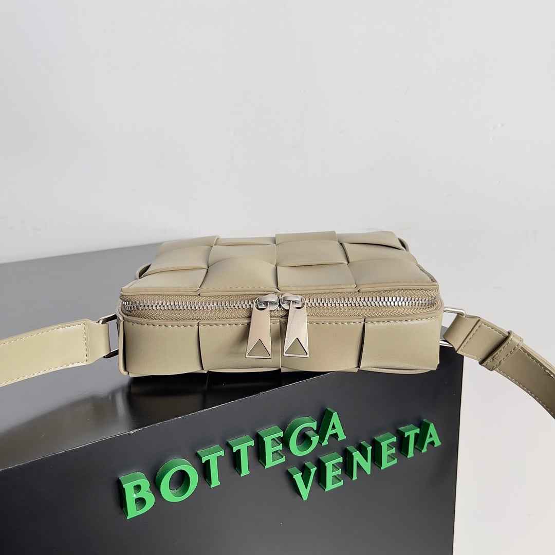 Bottega Veneta Cassette Camera Bag 730027 Calfskin Apricot