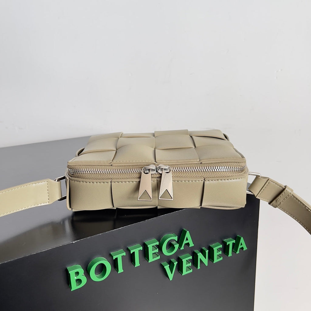 Bottega Veneta Cassette Camera Bag 730027 Calfskin Apricot