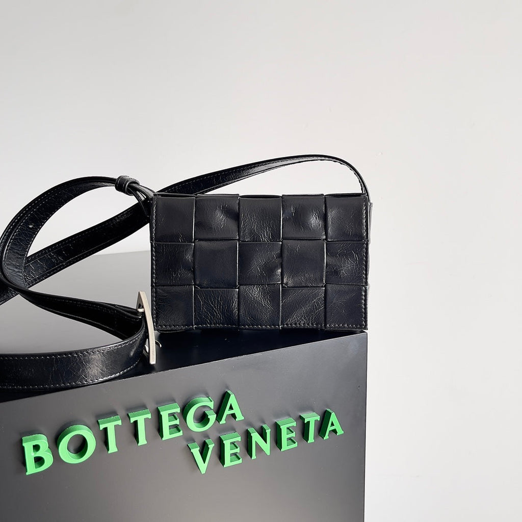 Bottega Veneta Small Cassette 717587 Lambskin Black