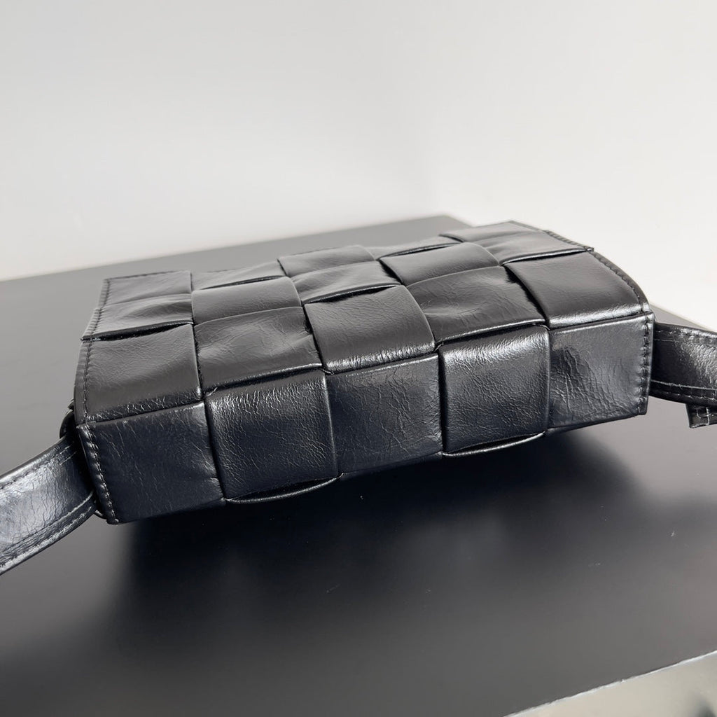 Bottega Veneta Small Cassette 717587 Lambskin Black