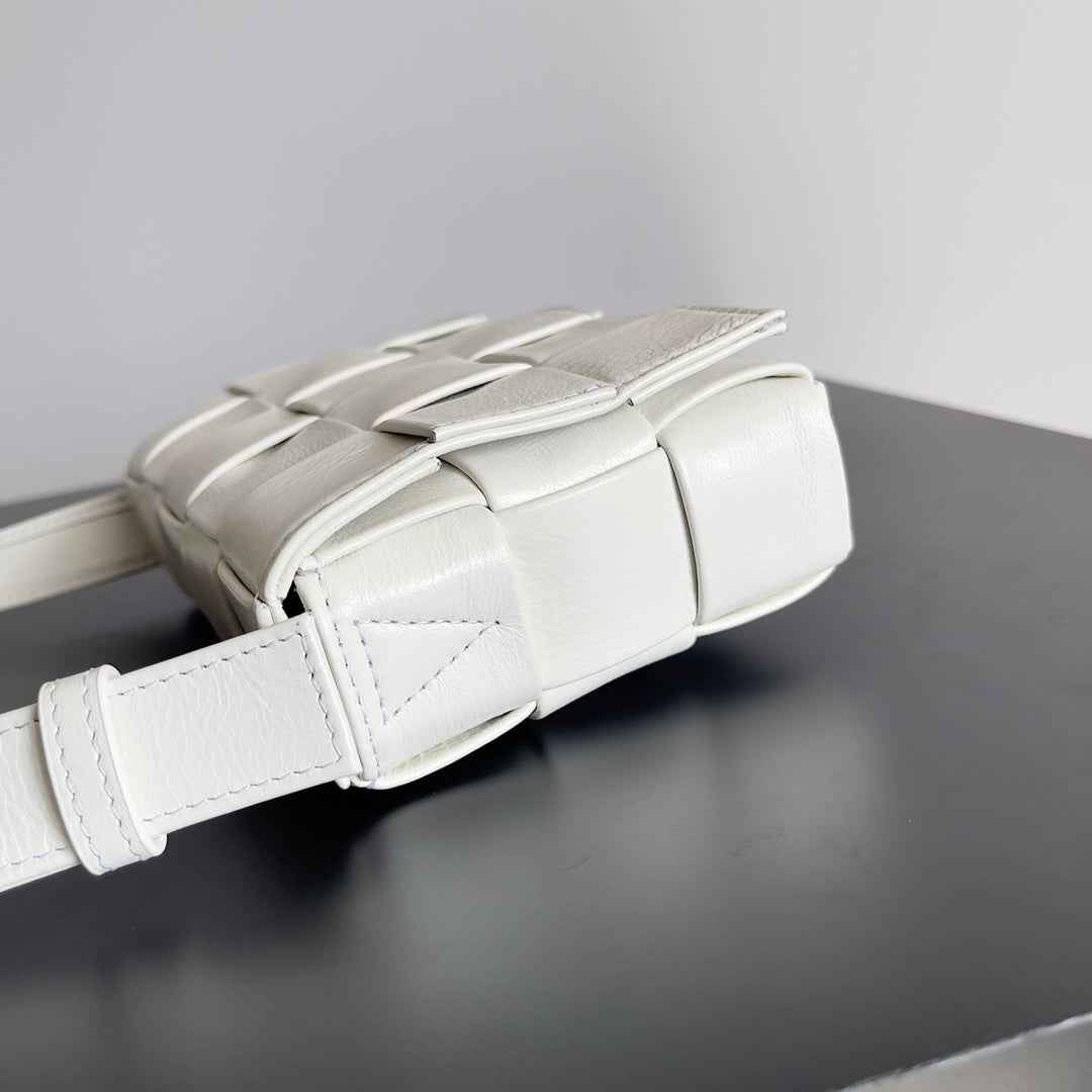 Bottega Veneta Small Cassette 717587 Lambskin White