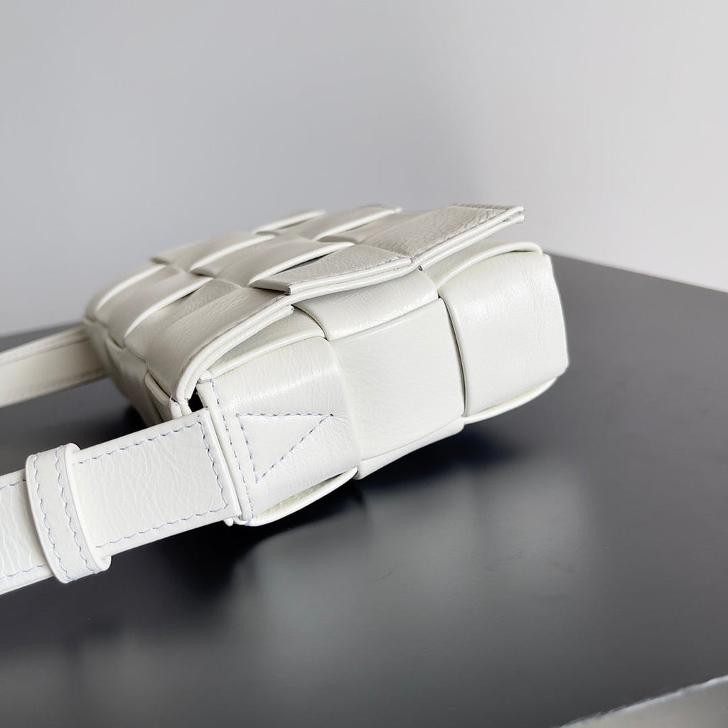 Bottega Veneta Small Cassette 717587 Lambskin White