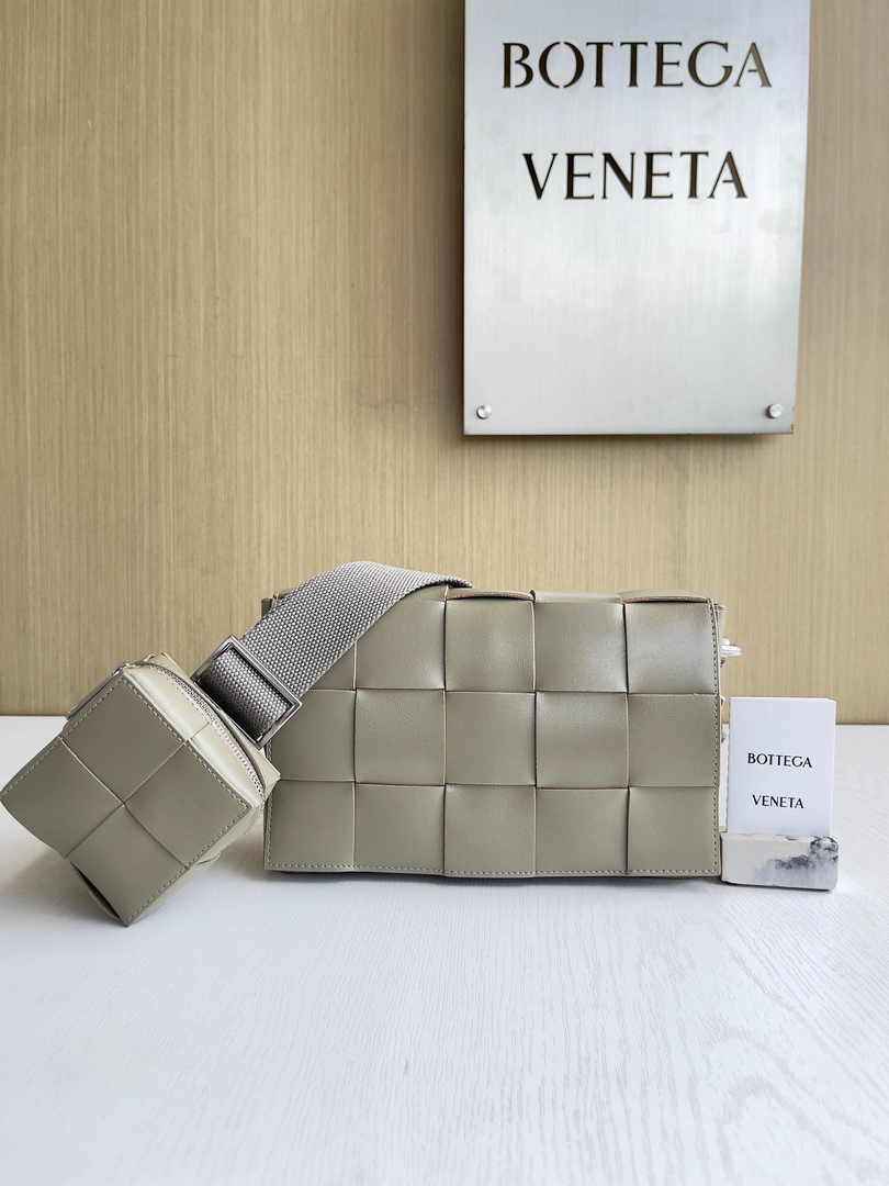 Bottega Veneta Cassette With Versatile Strap 741777 Calfskin Light Gray