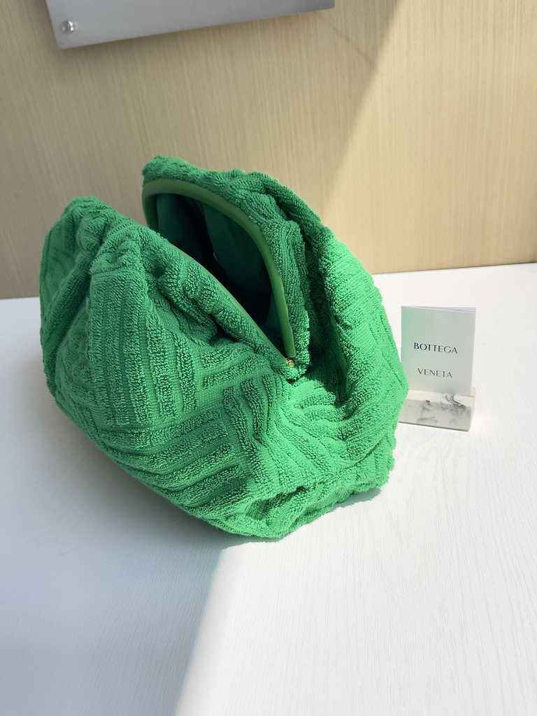 Bottega Veneta clutch 576227 Nylon Grass Green