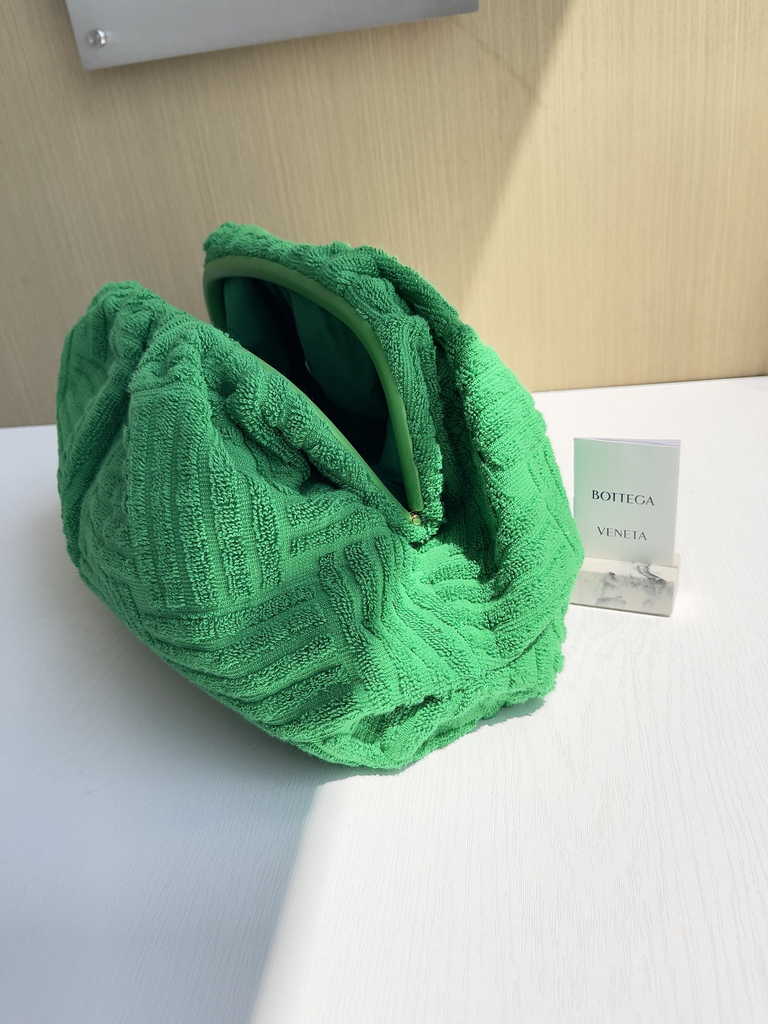 Bottega Veneta clutch 576227 Nylon Grass Green