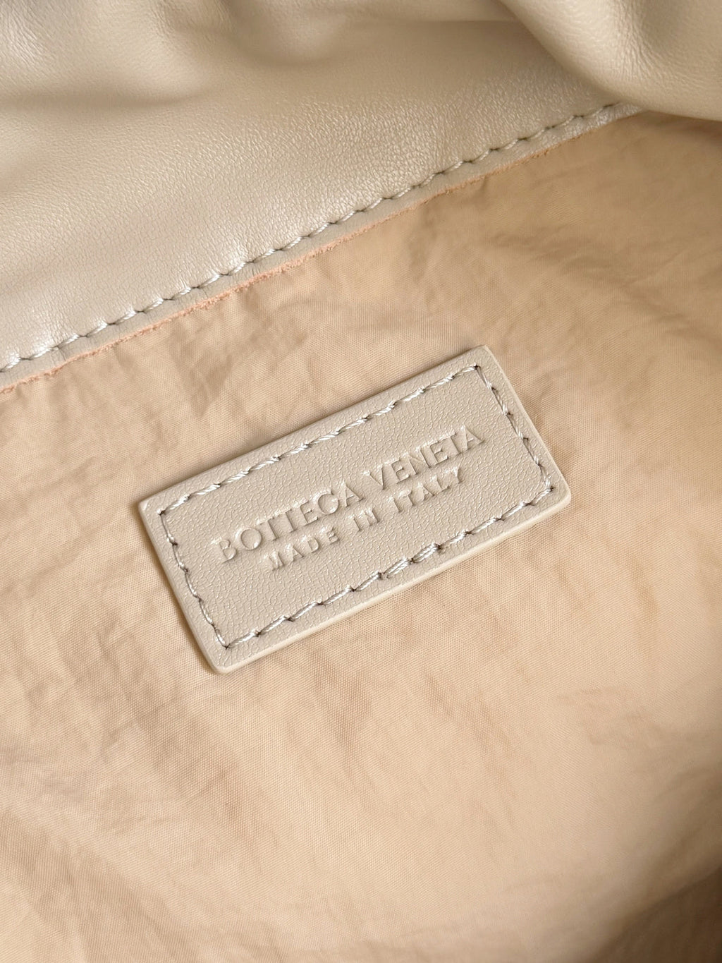 Bottega Veneta Dustbag Notte Leather Pouch - Cream 839394 - Default Title - View 7