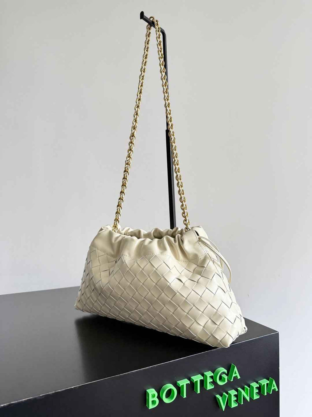 Bottega Veneta Dustbag Notte Leather Pouch -Beige 839394 - Default Title - View 2