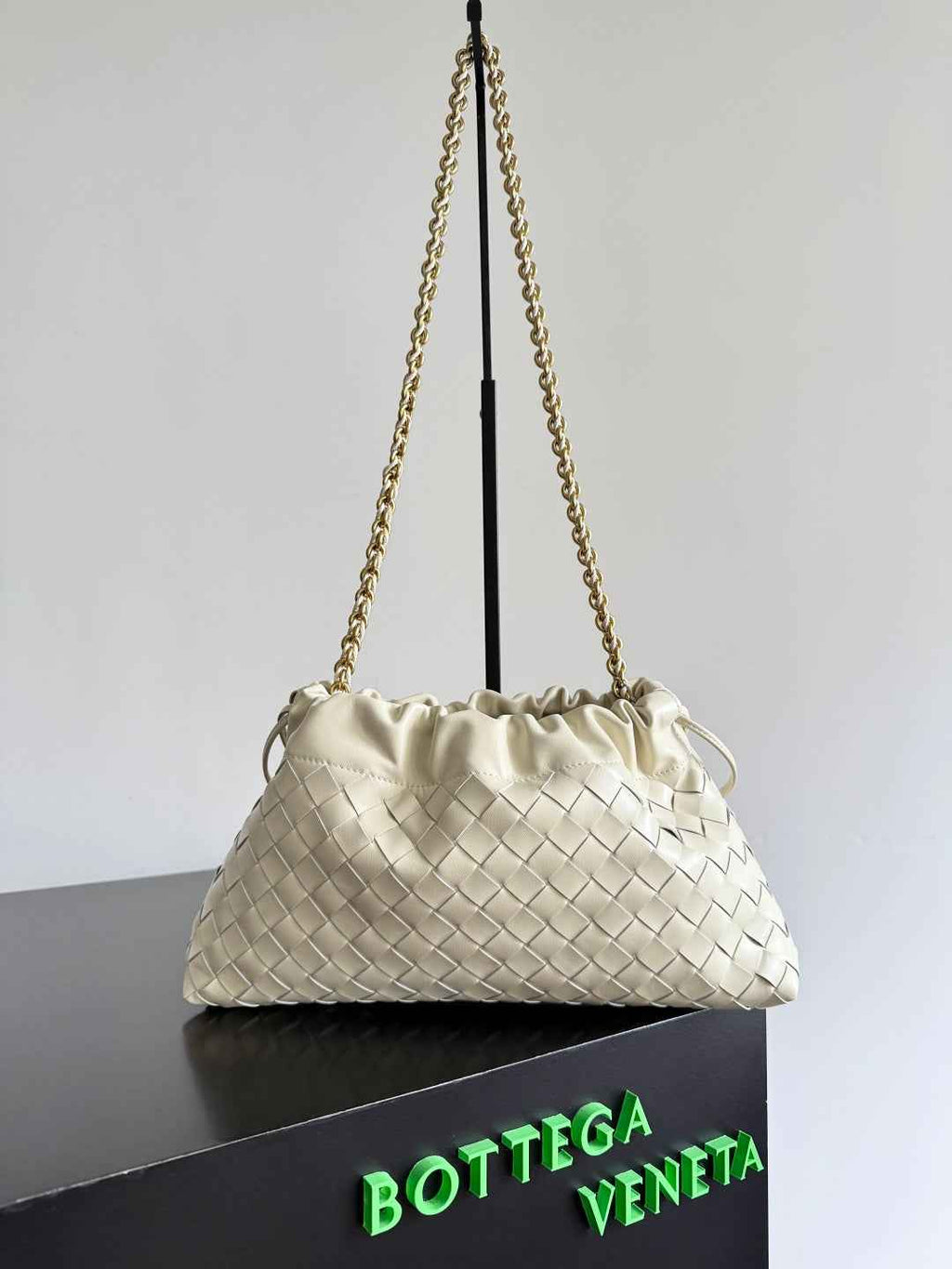 Bottega Veneta Dustbag Notte Leather Pouch -Beige 839394 - Default Title - View 1