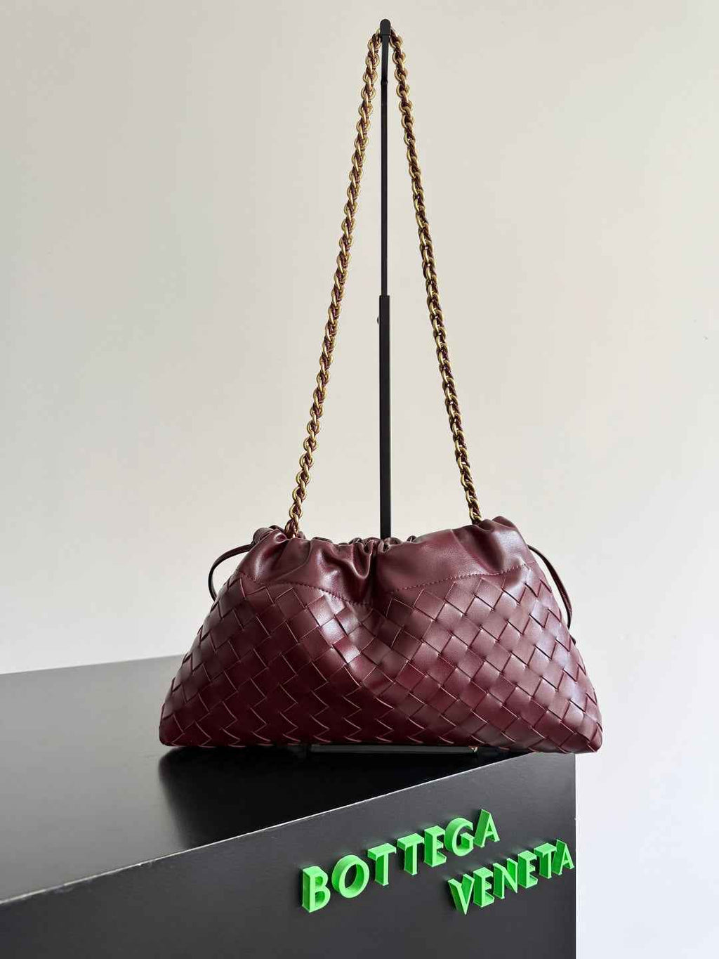 Bottega Veneta Dustbag Notte Leather Pouch -Wine Red 839394 - Default Title - View 1