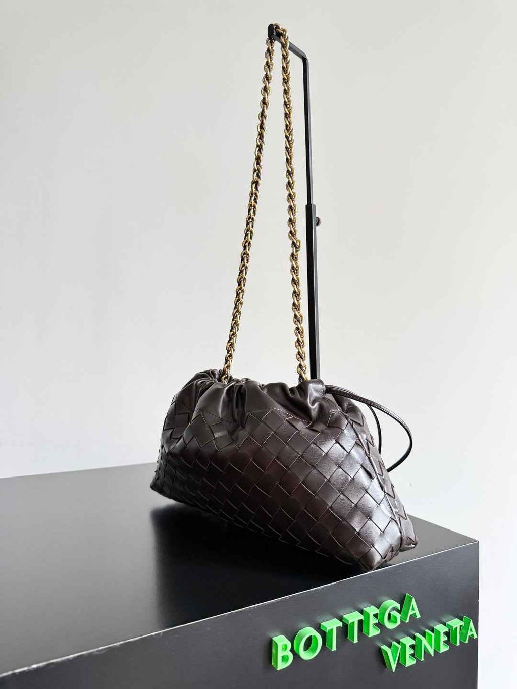 Bottega Veneta Dustbag Notte Leather Pouch -Brown 839394 - Default Title - View 2
