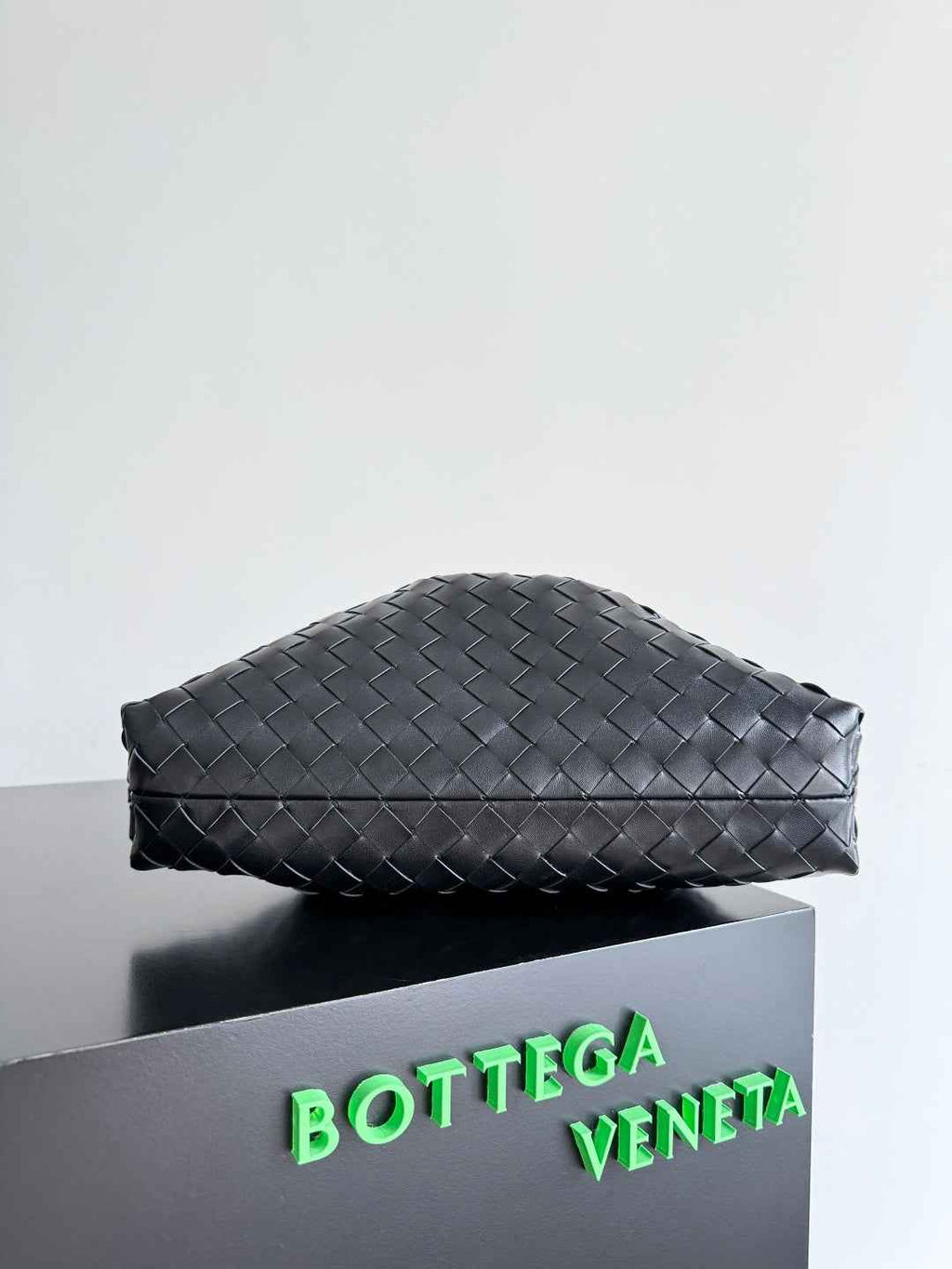 Bottega Veneta Dustbag Notte Leather Pouch - Black 839394 - Default Title - View 4