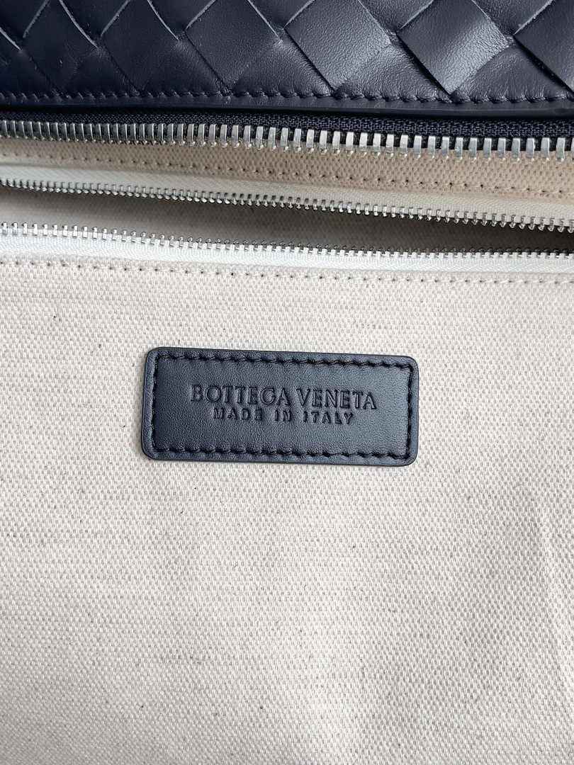 Bottega Veneta Getaway Large Weekender 765620 Calfskin Black