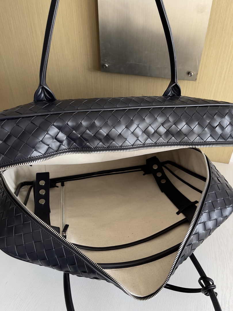 Bottega Veneta Getaway Large Weekender 765620 Calfskin Black