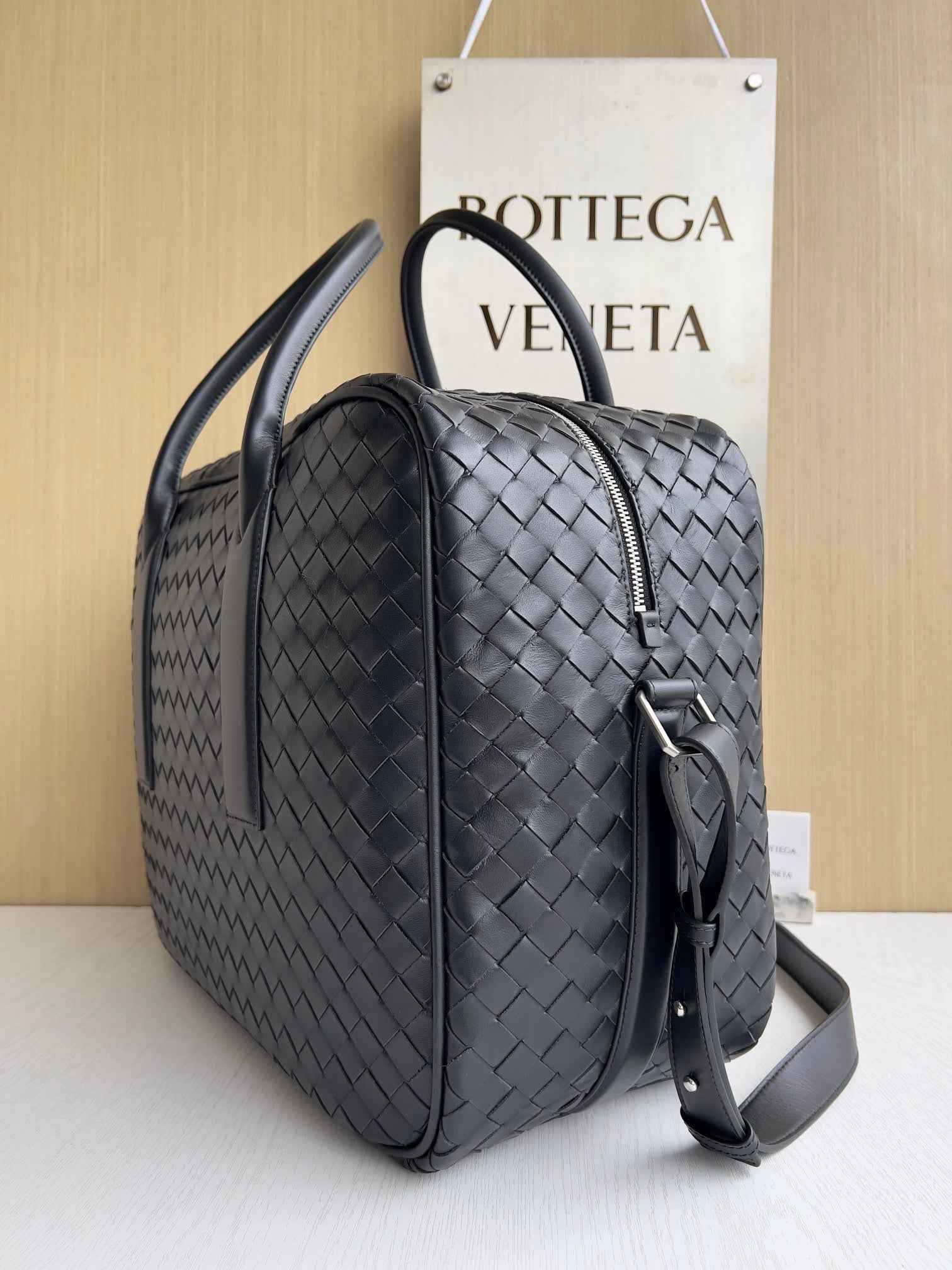Bottega Veneta Getaway Medium Weekender 766372 Calfskin Black