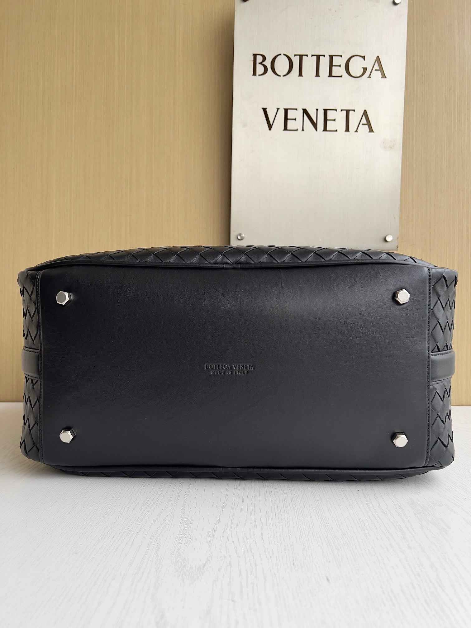 Bottega Veneta Getaway Medium Weekender 766372 Calfskin Black