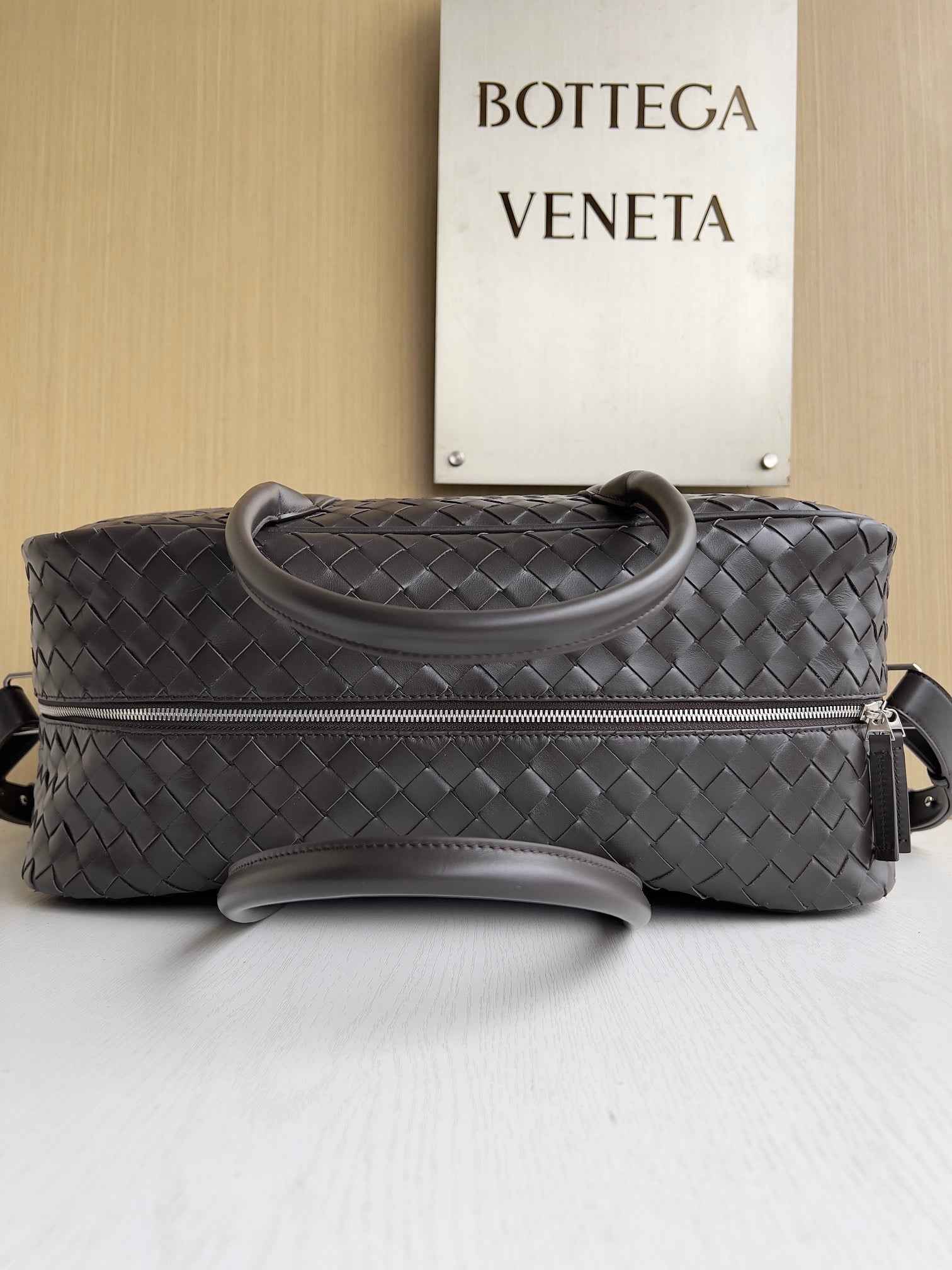 Bottega Veneta Getaway Medium Weekender 766372 Calfskin Brown