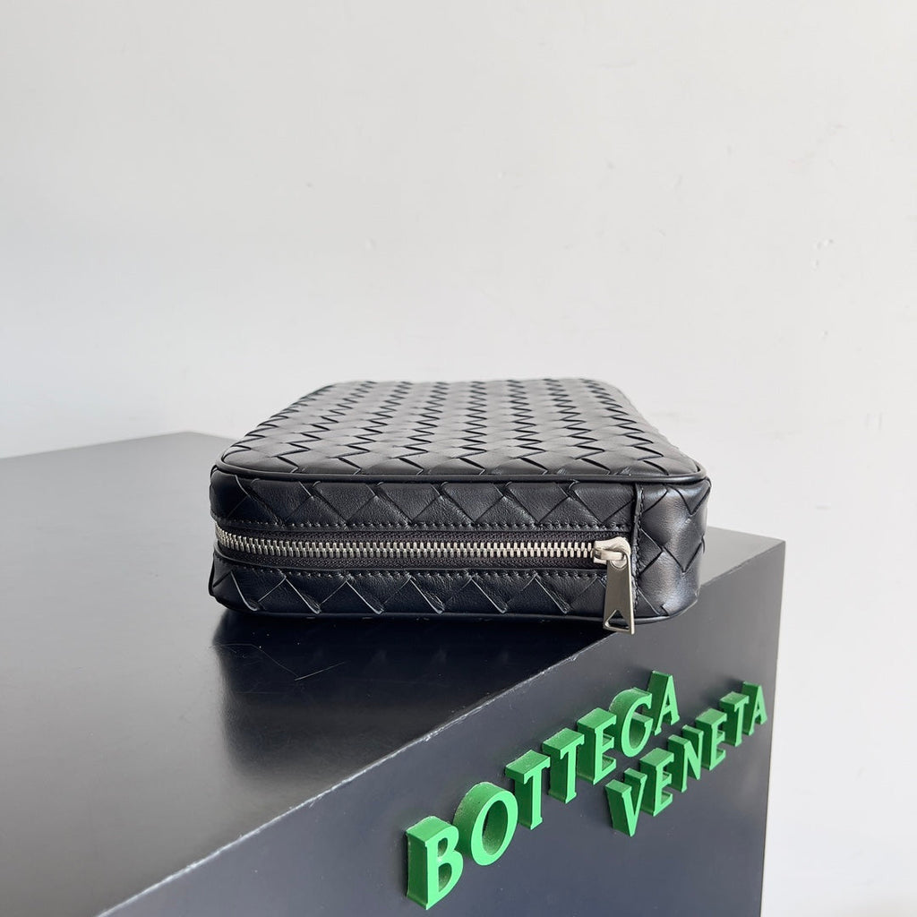 Bottega Veneta Intrecciato Large Organizer 765804 Calfskin Black
