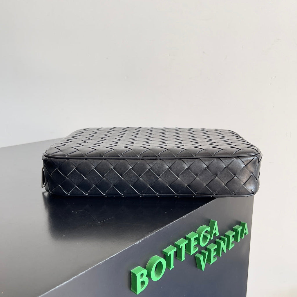 Bottega Veneta Intrecciato Large Organizer 765804 Calfskin Black