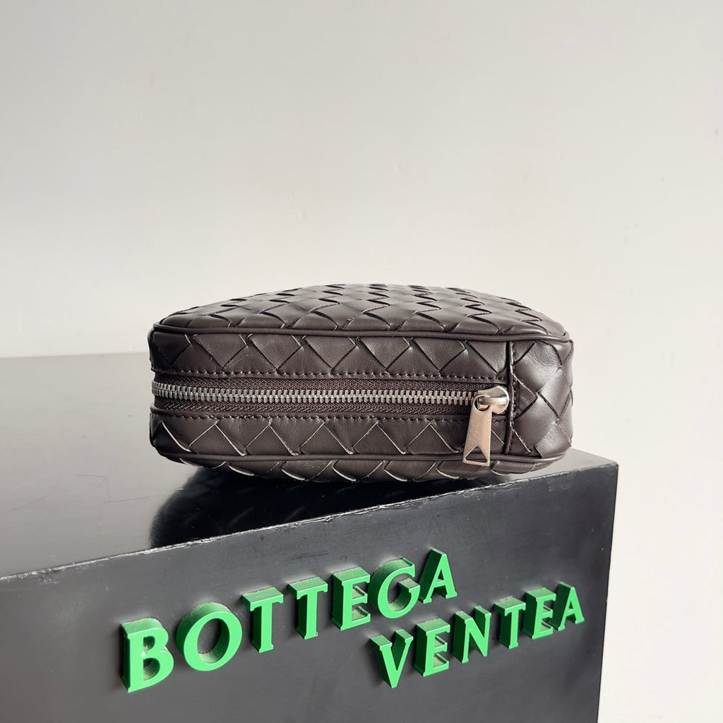 Bottega Veneta Intrecciato Large Organizer 765804 Calfskin Brown