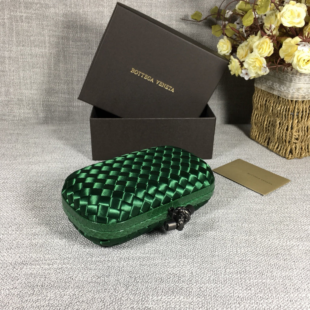 Bottega Veneta Knot 717622 Silk Green