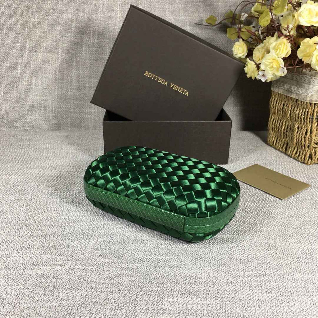 Bottega Veneta Knot 717622 Silk Green