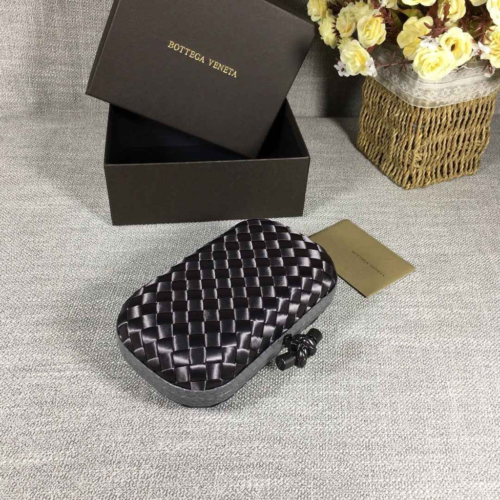 Bottega Veneta Knot 717622 Silk Silver Gray