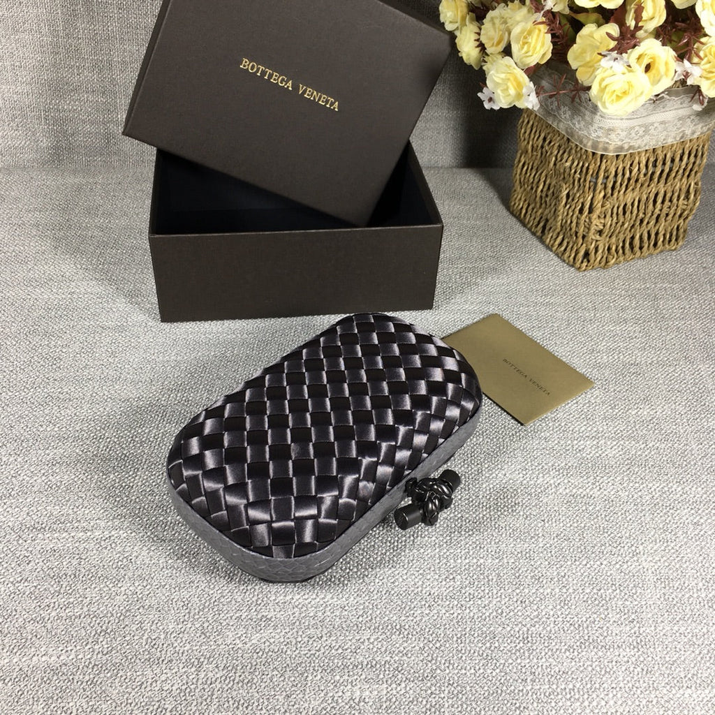 Bottega Veneta Knot 717622 Silk Silver Gray