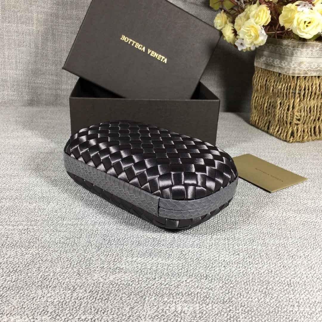 Bottega Veneta Knot 717622 Silk Silver Gray