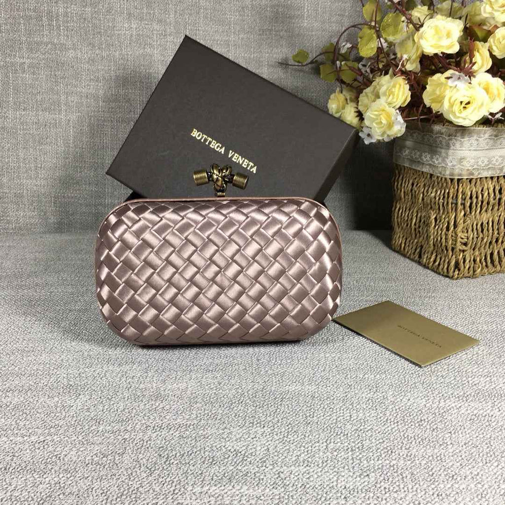 Bottega Veneta Knot 717622 Silk Beige
