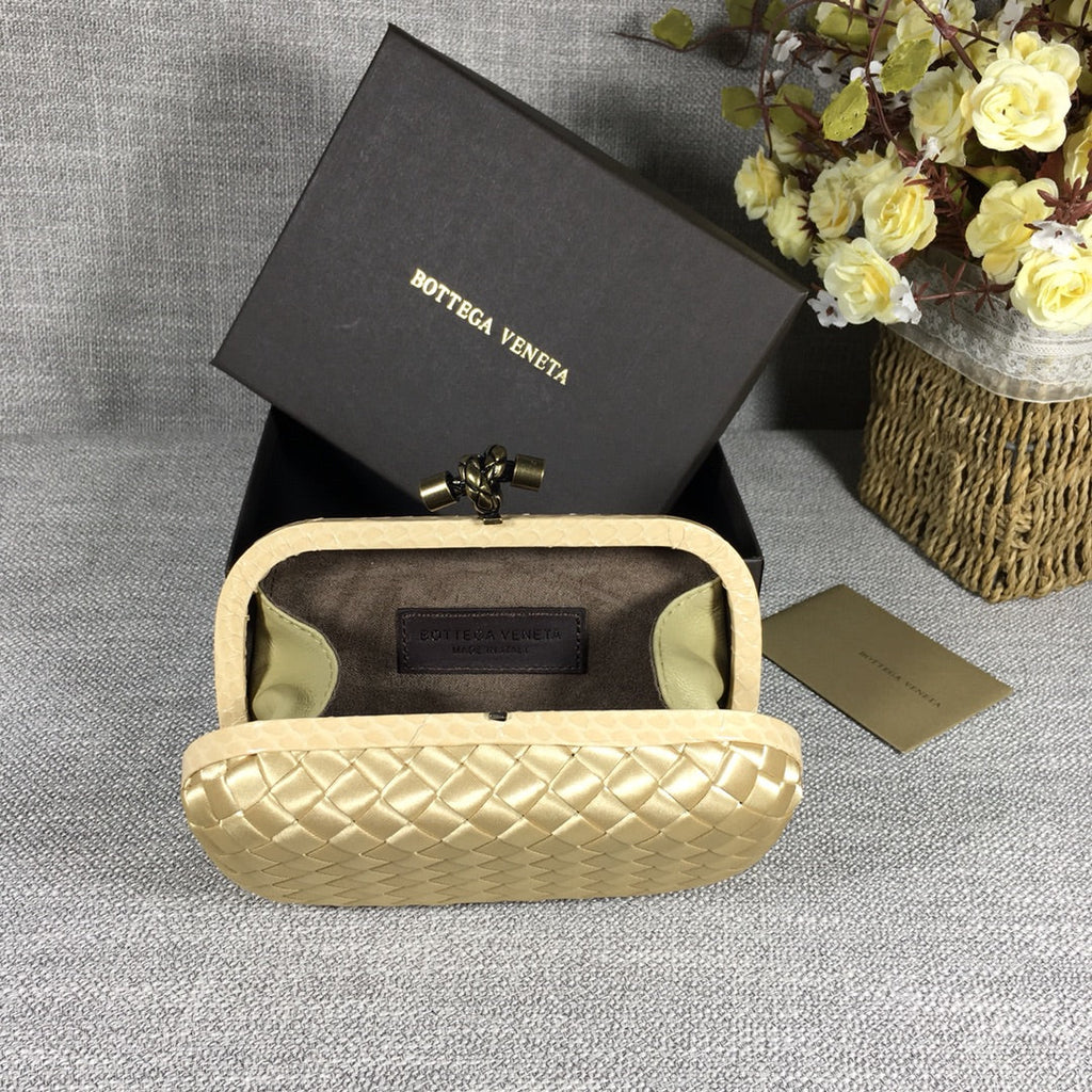 Bottega Veneta Knot 717622 Silk Yellow