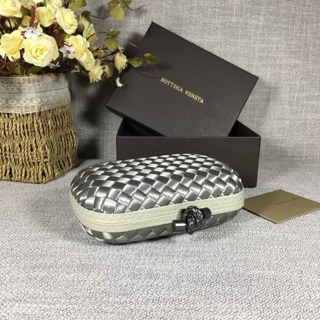 Bottega Veneta Knot 717622 Silk Silver