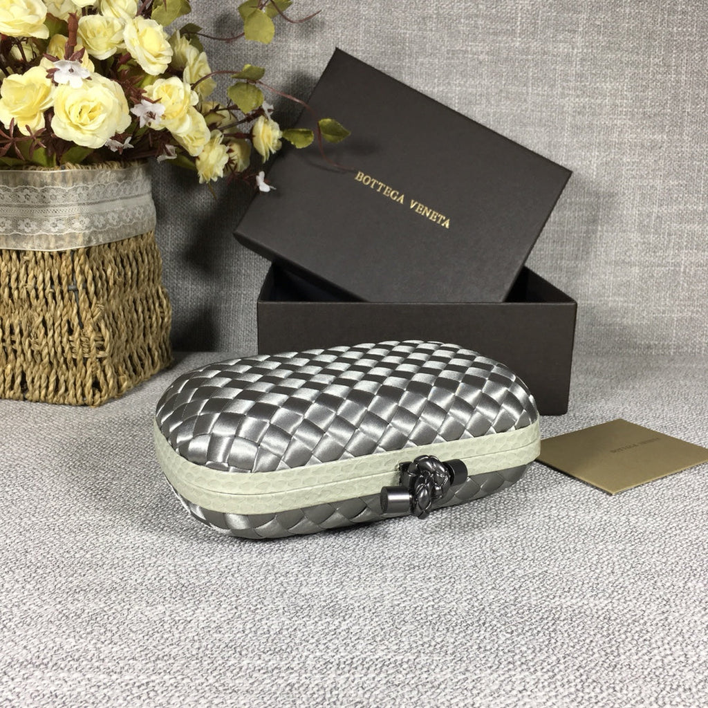 Bottega Veneta Knot 717622 Silk Silver