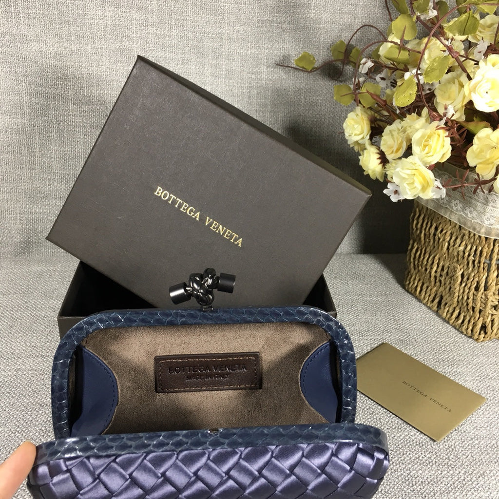 Bottega Veneta Knot 717622 Silk Navy Blue
