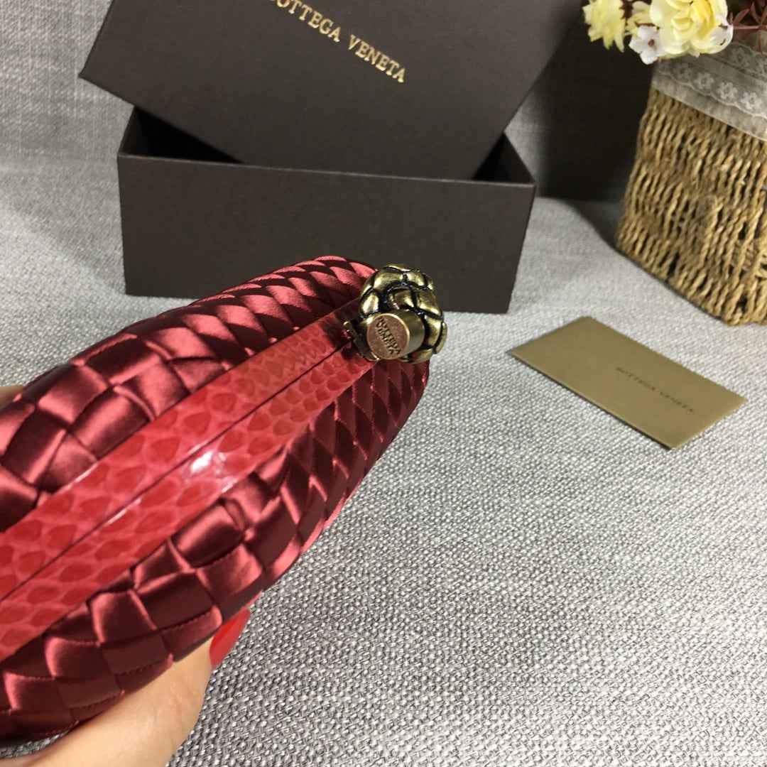 Bottega Veneta Knot 717622 Silk Red