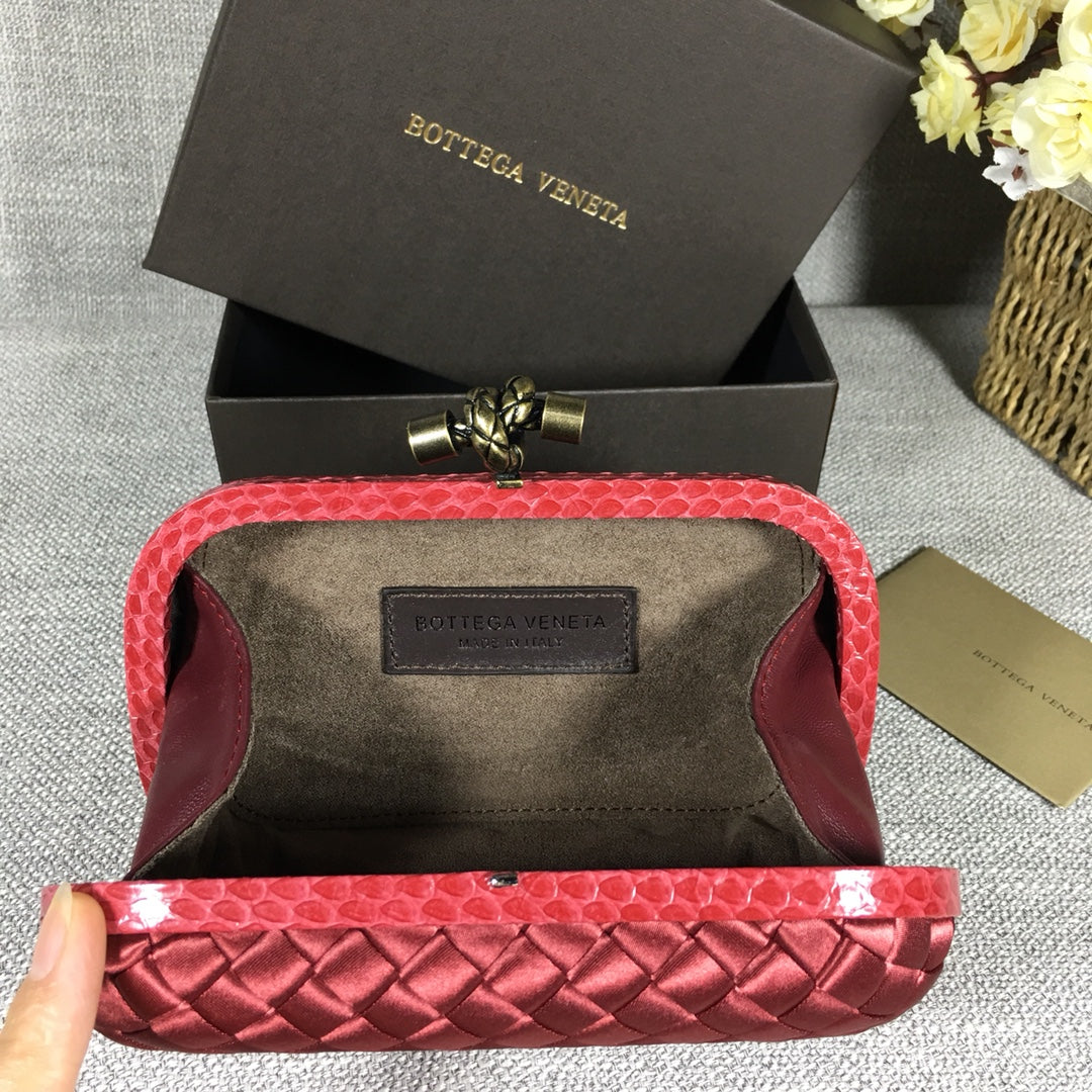 Bottega Veneta Knot 717622 Silk Red
