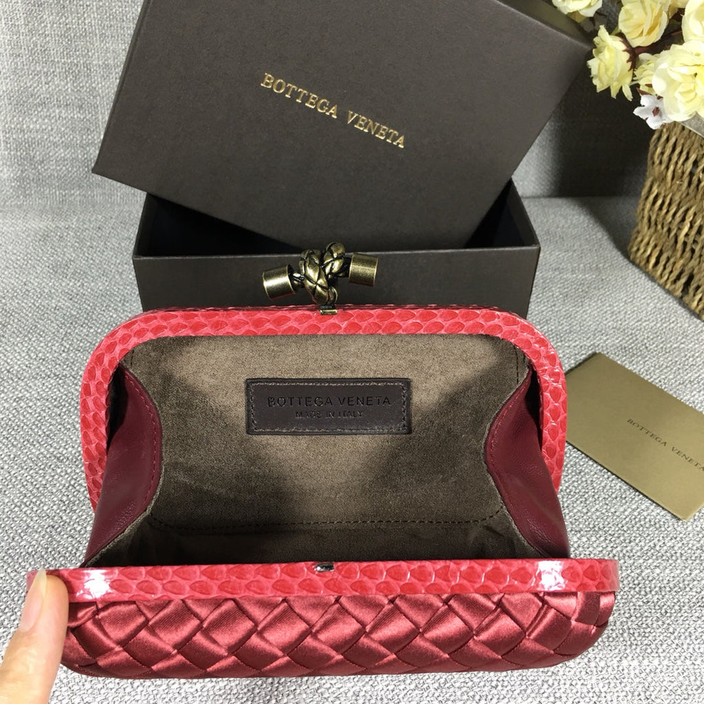 Bottega Veneta Knot 717622 Silk Red
