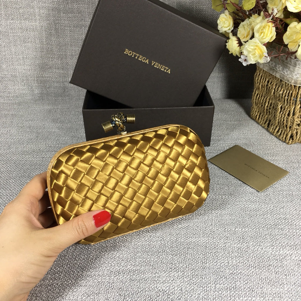 Bottega Veneta Knot 717622 Silk Gold