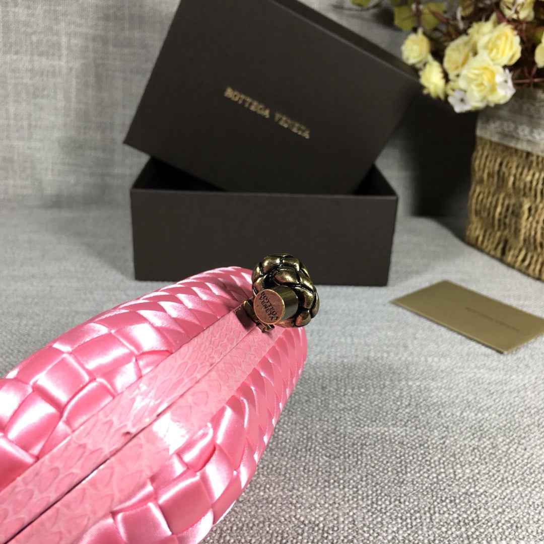 Bottega Veneta Knot 717622 Silk Pink