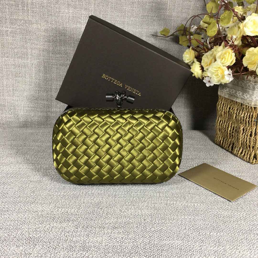 Bottega Veneta Knot 717622 Silk Green