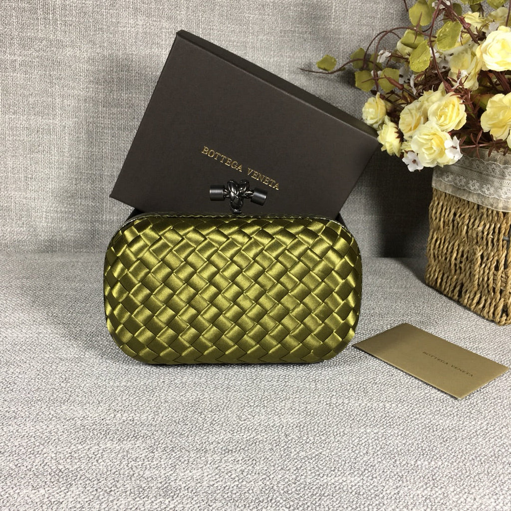 Bottega Veneta Knot 717622 Silk Green