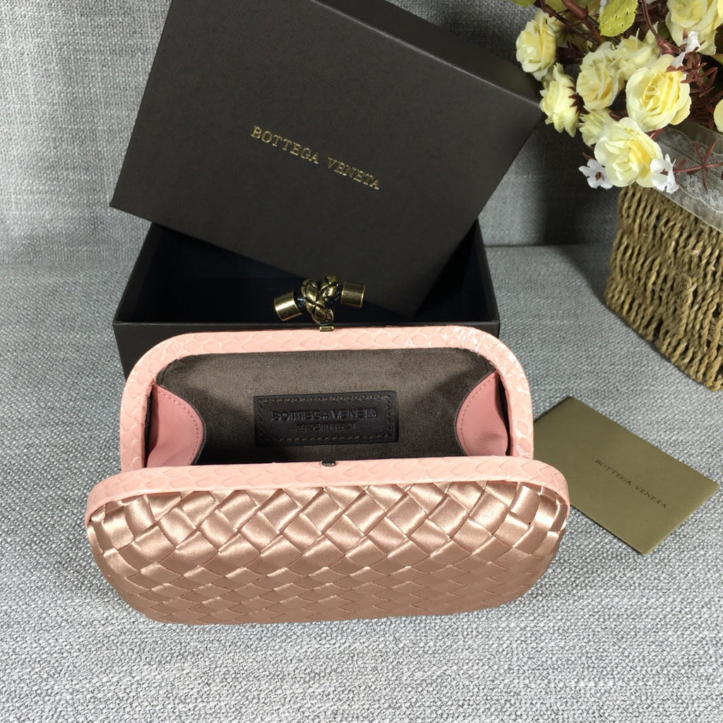 Bottega Veneta Knot 717622 Silk Light Pink