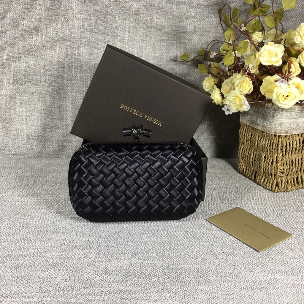 Bottega Veneta Knot 717622 Silk Black