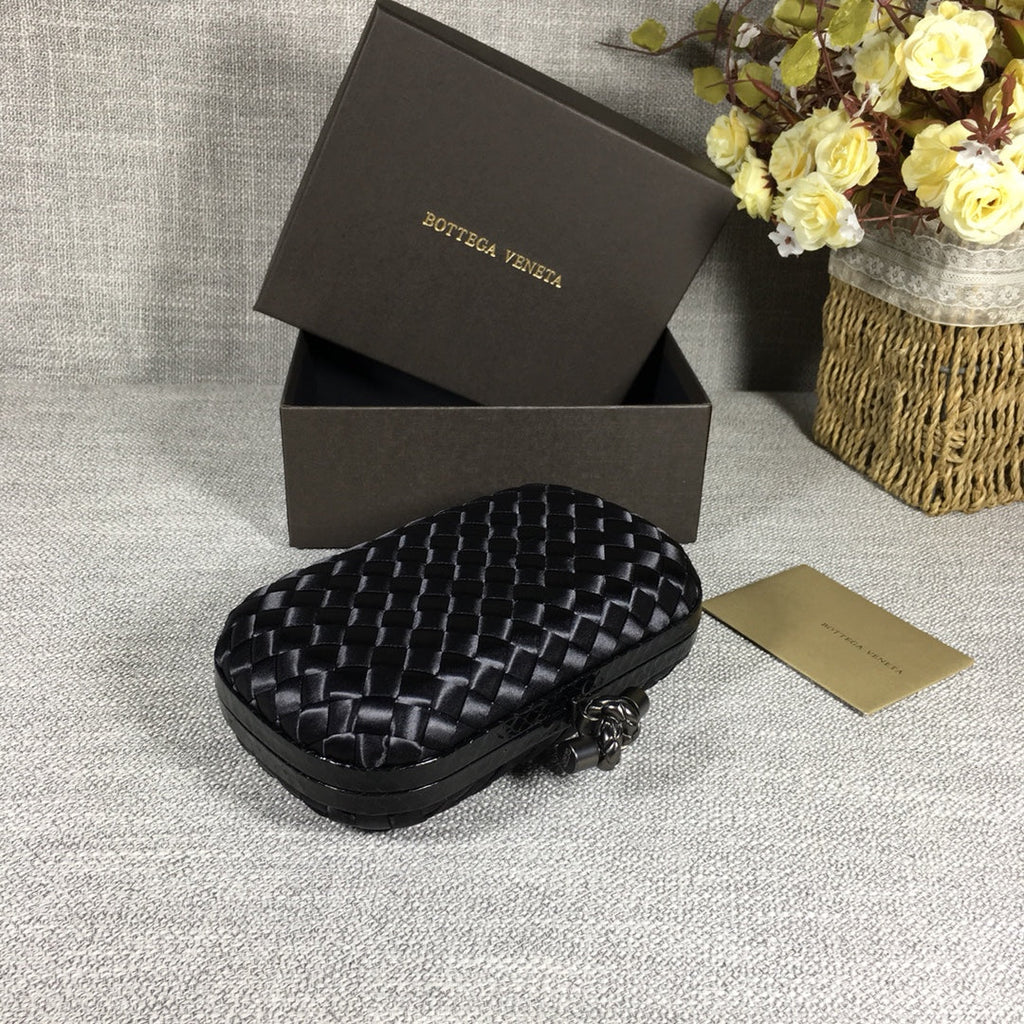 Bottega Veneta Knot 717622 Silk Black