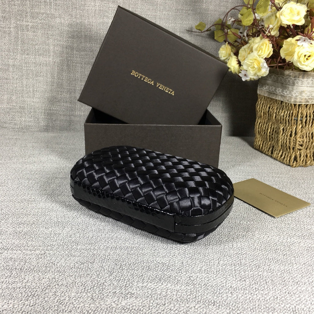 Bottega Veneta Knot 717622 Silk Black